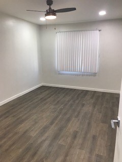 Foto principal - 4323 Van Nuys Blvd