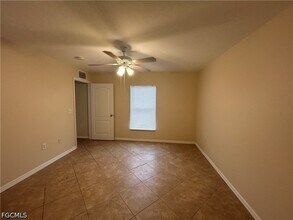 Building Photo - 6012 Thrush Ave