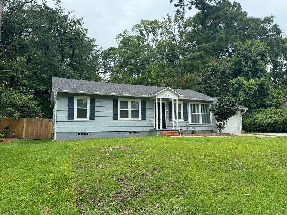 1212 Hawthorne St, Tallahassee, FL 32308 House Rental in Tallahassee, FL
