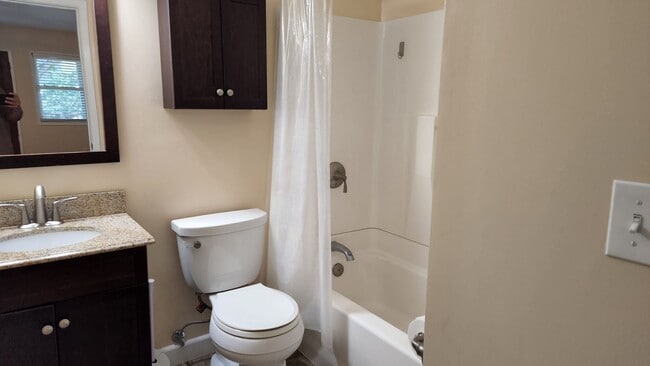 Building Photo - 021