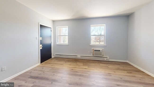 Foto del edificio - 758-758 E 25th St