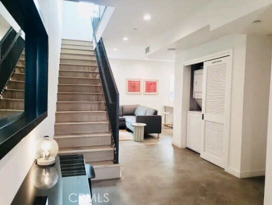 Photo - 2301 Cloverdale Ave Apartment