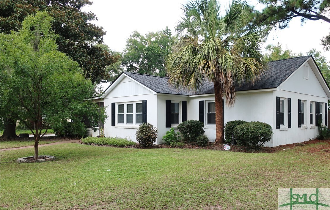 2102 E 37th St, Savannah, GA 31404 House Rental in Savannah, GA
