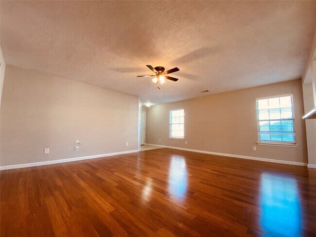 Foto del edificio - 29206 Legends Valley Dr