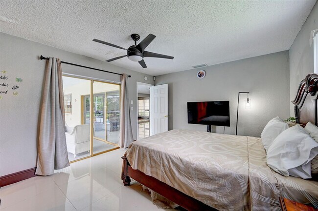 Foto del edificio - 7211 NW 21st St