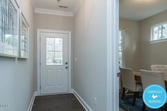 Foto del edificio - 2528 Reynolds Dr