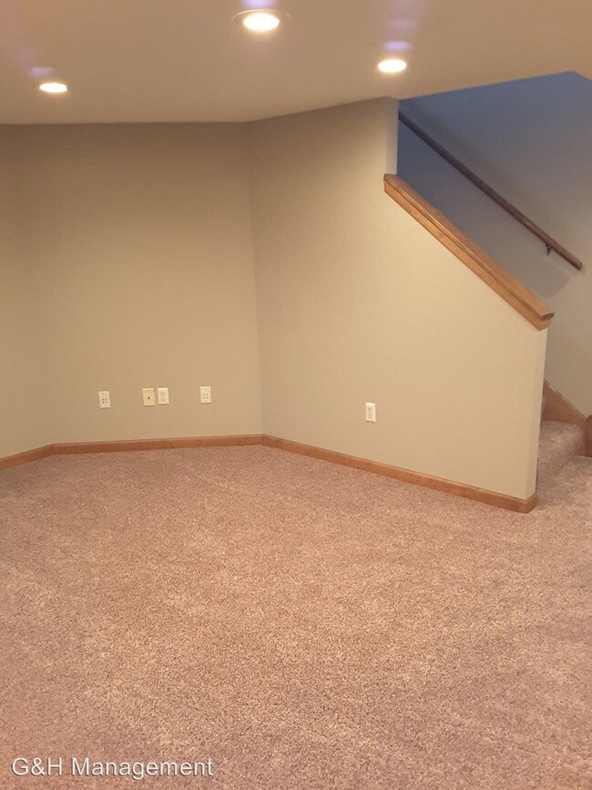 Foto del edificio - 2 br, 1 bath House - 944 Willow Street