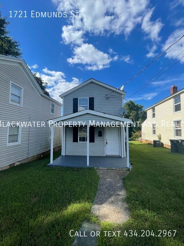 Primary Photo - Cute Renovated 2 Bedroom Home!