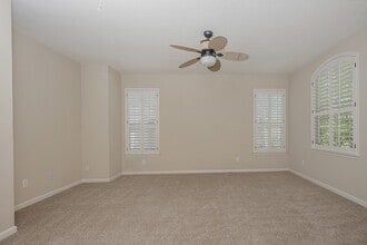 Building Photo - 54 S Longsford Cir