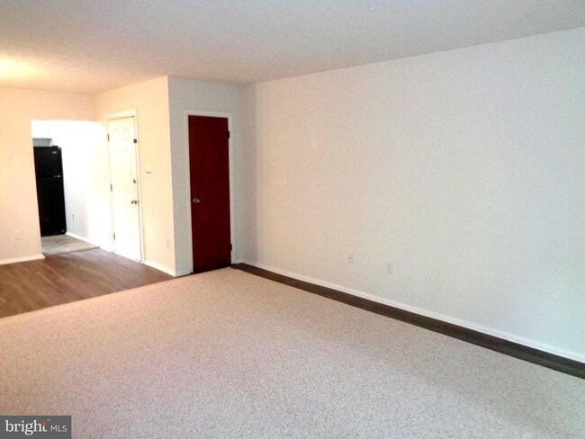 Building Photo - 22024 Gloucester Ct