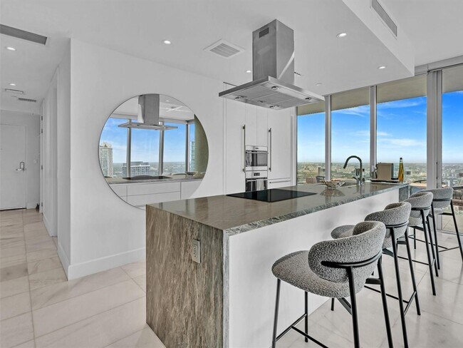 Foto del edificio - 700 NE 26th Ter