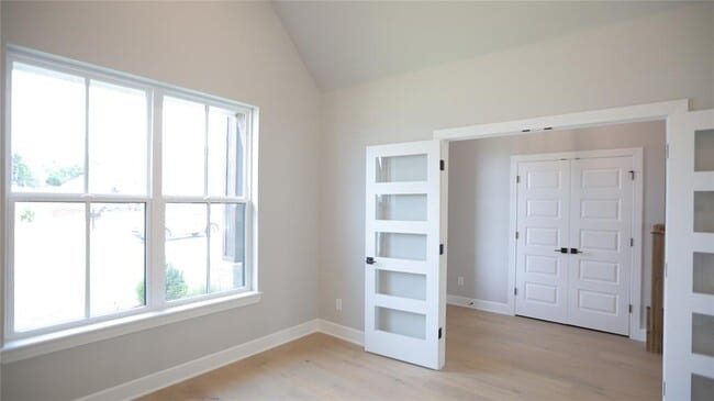Building Photo - 8732 Beechgrove Dr