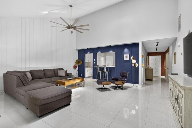 Foto del edificio - 11894 Donlin Dr