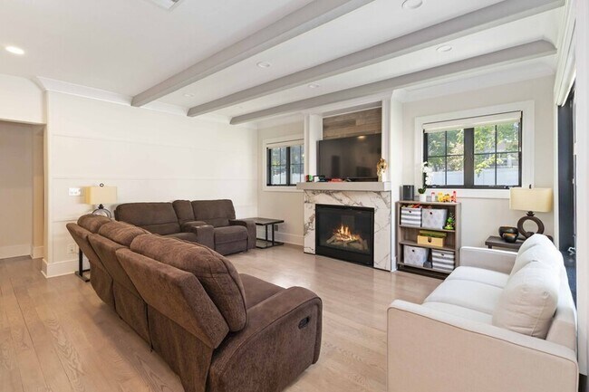 Foto del edificio - 4 Parkside Ave