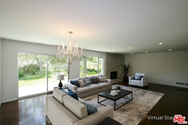 Foto del edificio - 2657 Zorada Dr
