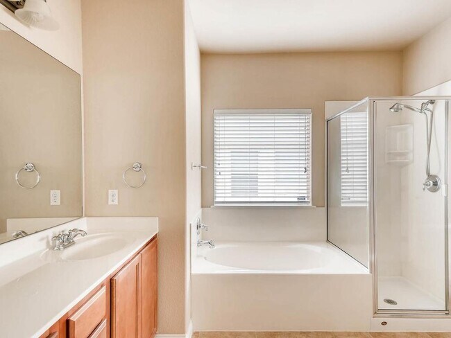 Foto del edificio - 857 Dark Horse Ln