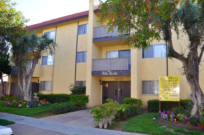 Building Photo - 15115 S Raymond Ave