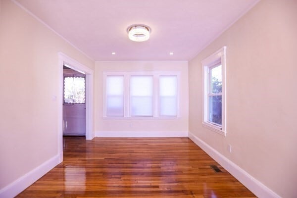 Building Photo - 14 Woodbine Rd