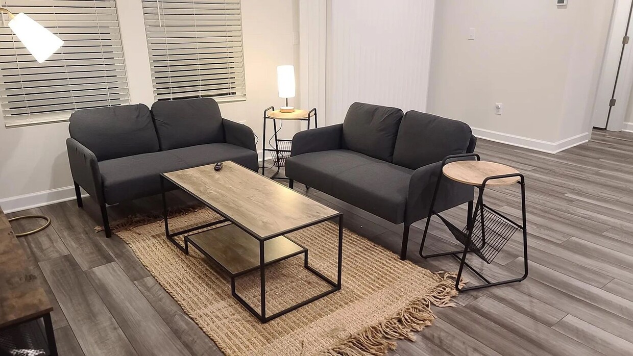 Primary Photo - Room in 3 Bedroom Home at Greenmarket St