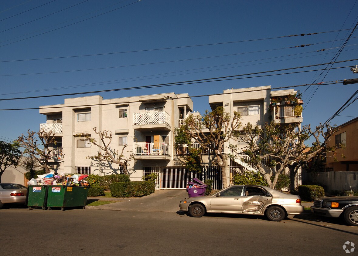 Foto del edificio - 2415 E 15th St