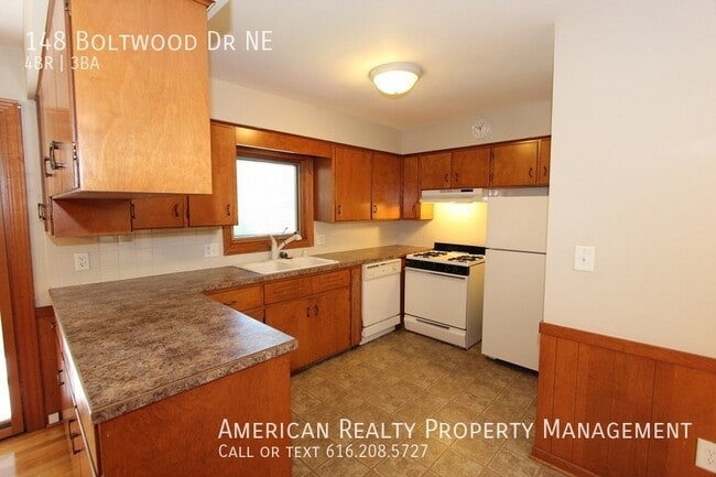 Foto del edificio - 148 Boltwood Dr NE