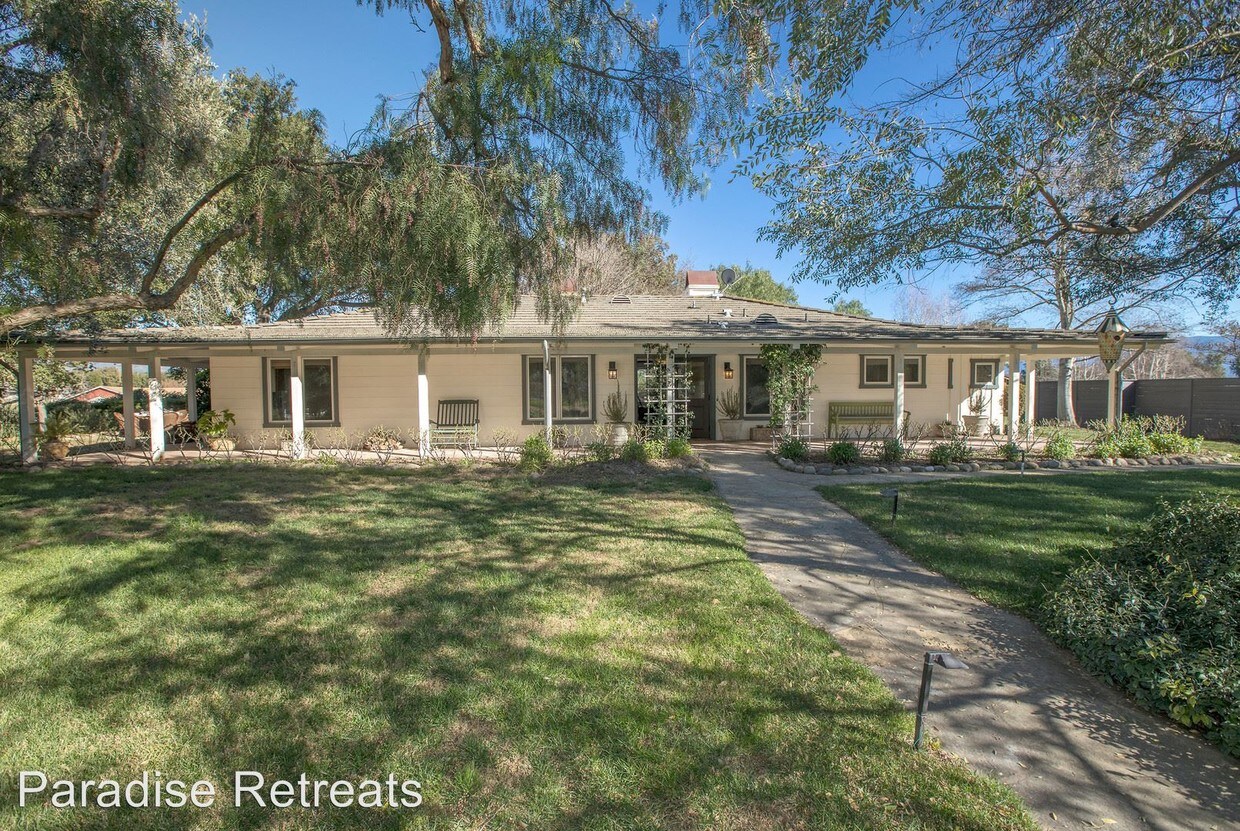 Primary Photo - 2006 N Refugio Rd