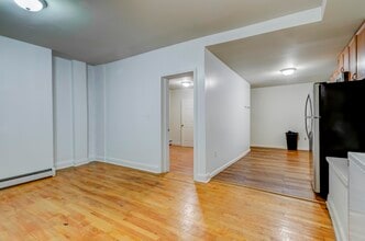 Building Photo - 77 Wallis Ave