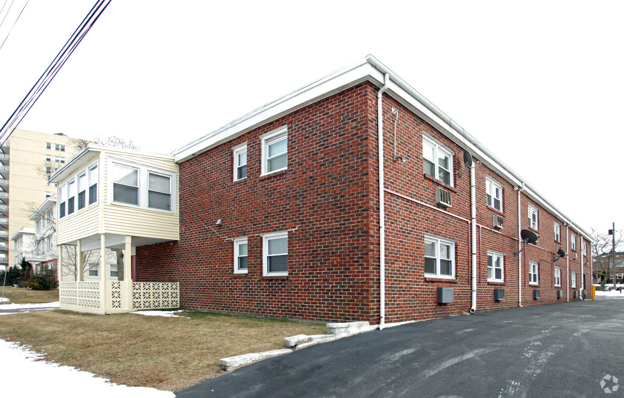 Building Photo - Franklin Arms