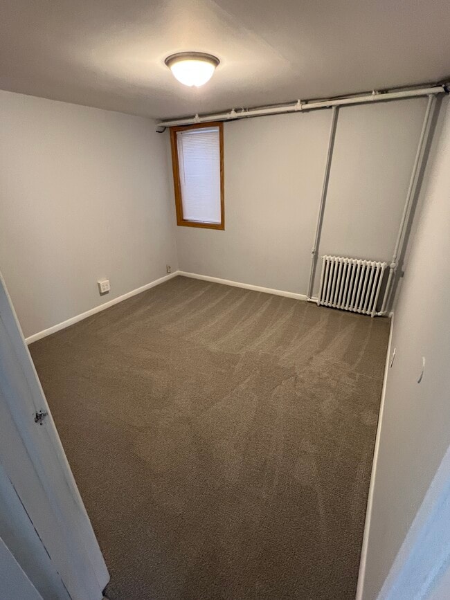 one of 3 bedrooms New carpet - 306 5th St NW