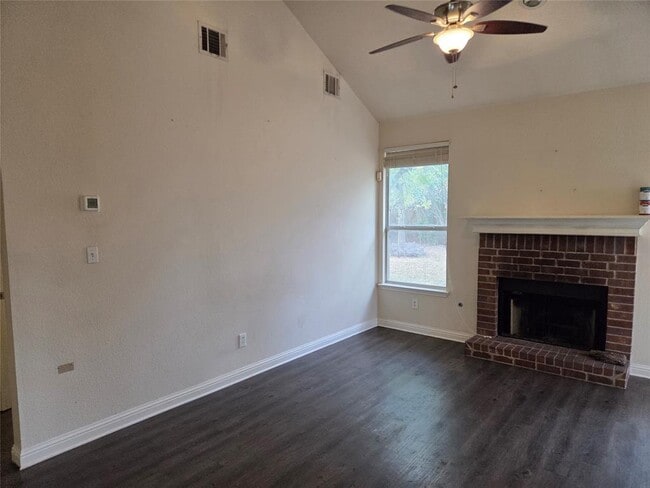 Foto del edificio - 607 Meadow View Dr