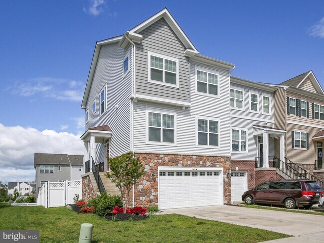 Building Photo - 119 Kingsley Dr