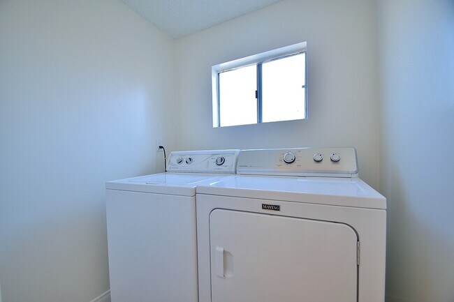 Foto del edificio - 2008 Pullman Ln