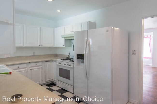 Building Photo - 3 br, 2 bath House - 2103 W 146th St