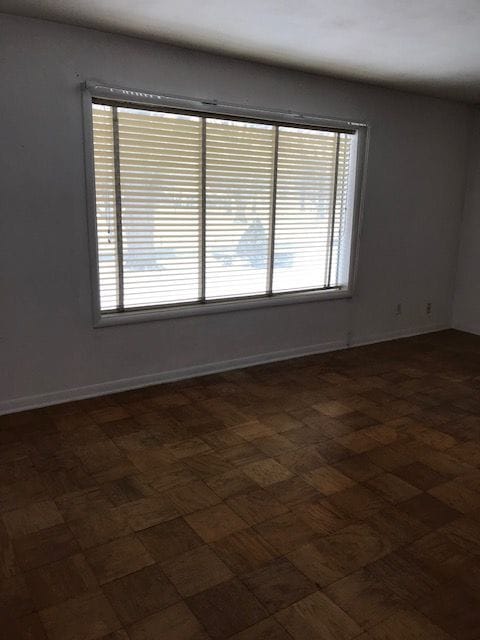 large picture window - 1310 Grandview Dr