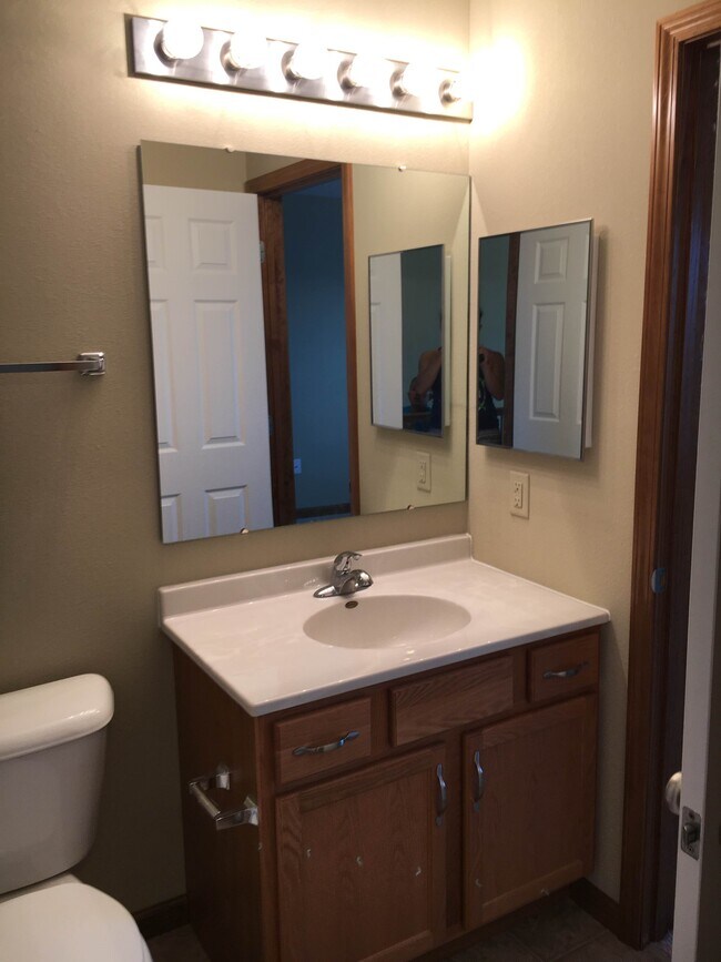 Foto del edificio - 7507 Waterford Pl