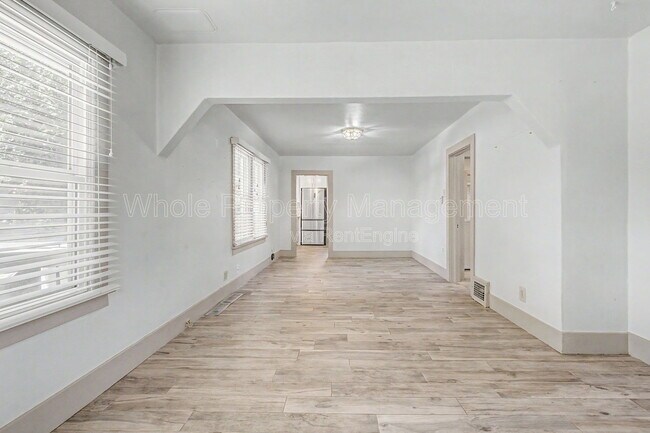 Foto del edificio - 4205 S Lincoln St