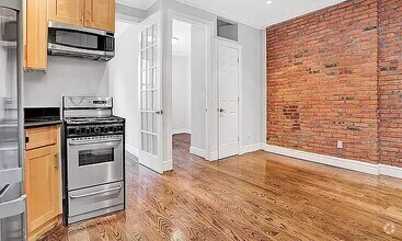 Building Photo - 326 E 35th St