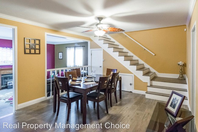 Building Photo - 3 br, 2.5 bath House - 324 E Newfield St