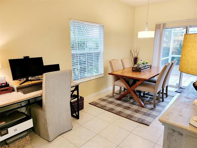 Building Photo - 7562 Plantation Cir