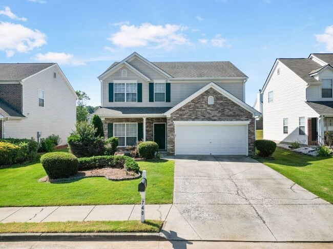 Building Photo - 740 Clairidge Ln SW