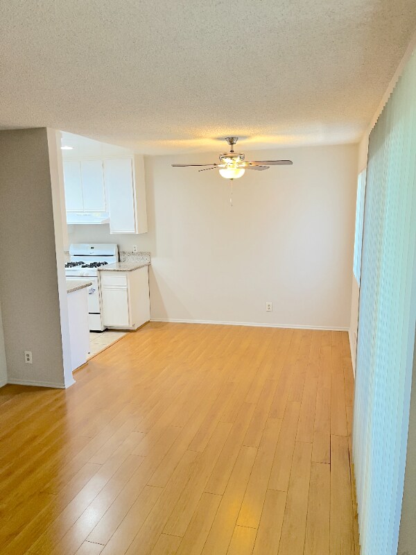 Foto del edificio - 430 E San Jose Ave