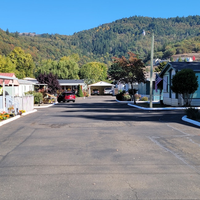 Building Photo - 377 Virgia Ln