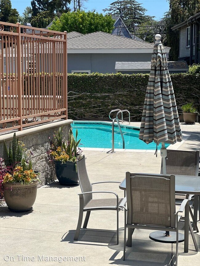 Building Photo - 2 br, 2 bath House - 3913 N Virginia Rd #207