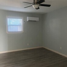 Building Photo - 4626 Bell St