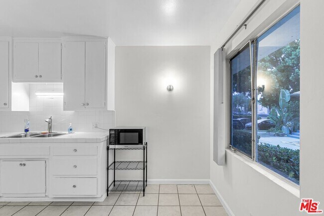 Foto del edificio - 11842 Venice Blvd.