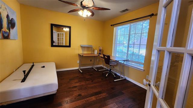 Foto del edificio - 9439 Blue Jay Way