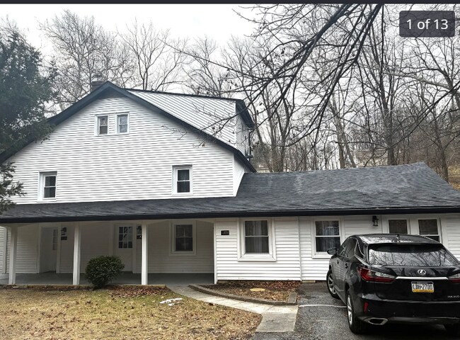 Building Photo - 3707 E Fisherville Rd