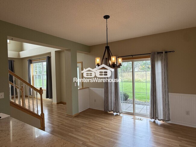 Foto del edificio - 1875 Wildflower Ct