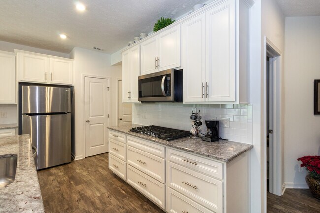 Foto del edificio - 27661 Serviceberry Ct