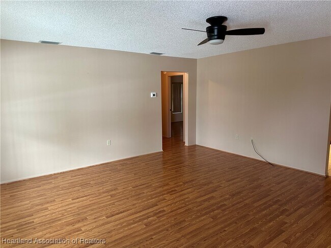 Building Photo - 4433 Sebring Ave